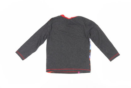 Back view of boys’ marvel avengers long sleeve t-shirt 4-5 years