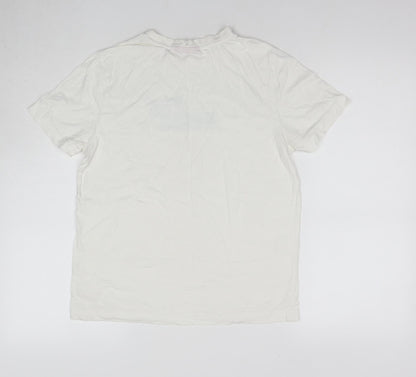 Back view of Puma boys’ white graphic print t-shirt xs regular fit