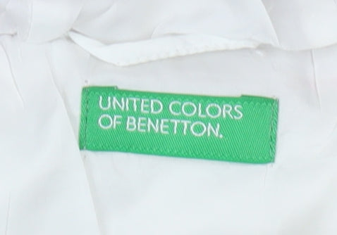Close-up detail of Benetton girls’ pink multicolour puffer jacket age 2-3
