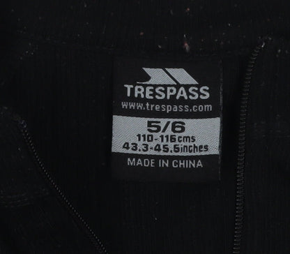 Close-up detail of Trespass boys’ black fleece full zip sweatshirt 5-6 years