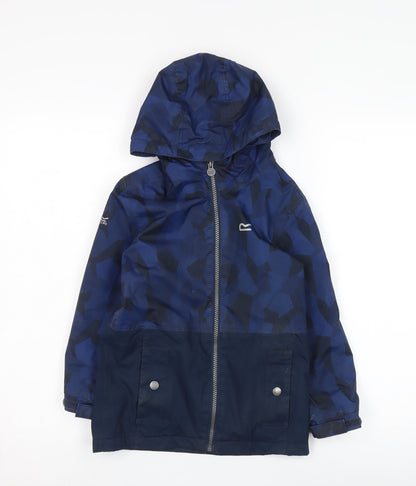 Additional front view of Regatta boys’ blue parka jacket 5 years hooded waterproof