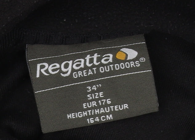 Close-up detail of Regatta boys’ black fleece 1/2 zip sweatshirt, size L
