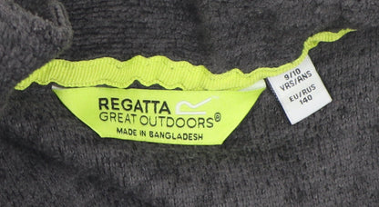 Close-up detail of Regatta boys’ grey track jacket 9-10 years outdoor zip