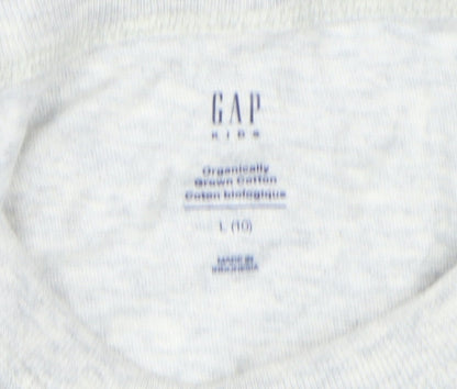 Close-up detail of Gap girls’ heart print t-shirt grey 10-11y regular fit