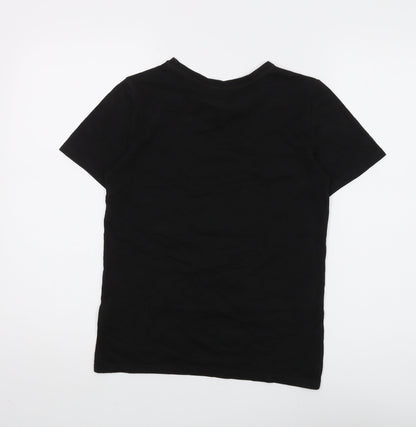 Back view of Puma boys’ black logo t-shirt, 11-12 years, basic style