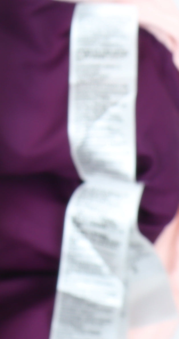 Close-up detail of Decathlon girls’ grey pink puffer jacket 2-3 years