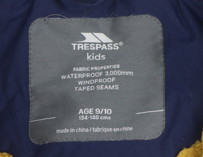 Close-up detail of Trespass boys’ blue rain coat, 9-10y waterproof jacket