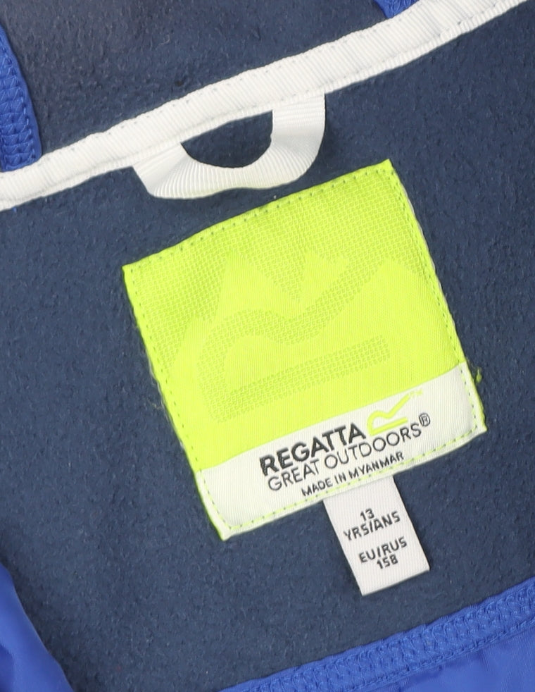 Close-up detail of Regatta boys’ blue hooded jacket 13 years lightweight