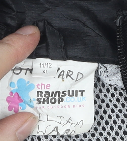 Close-up detail of the Rainsuit Shop boys’ black waterproof rain coat 11-12