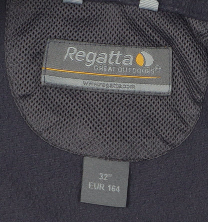 Close-up detail of Regatta boys’ black fleece jacket, size 12, autumn essential
