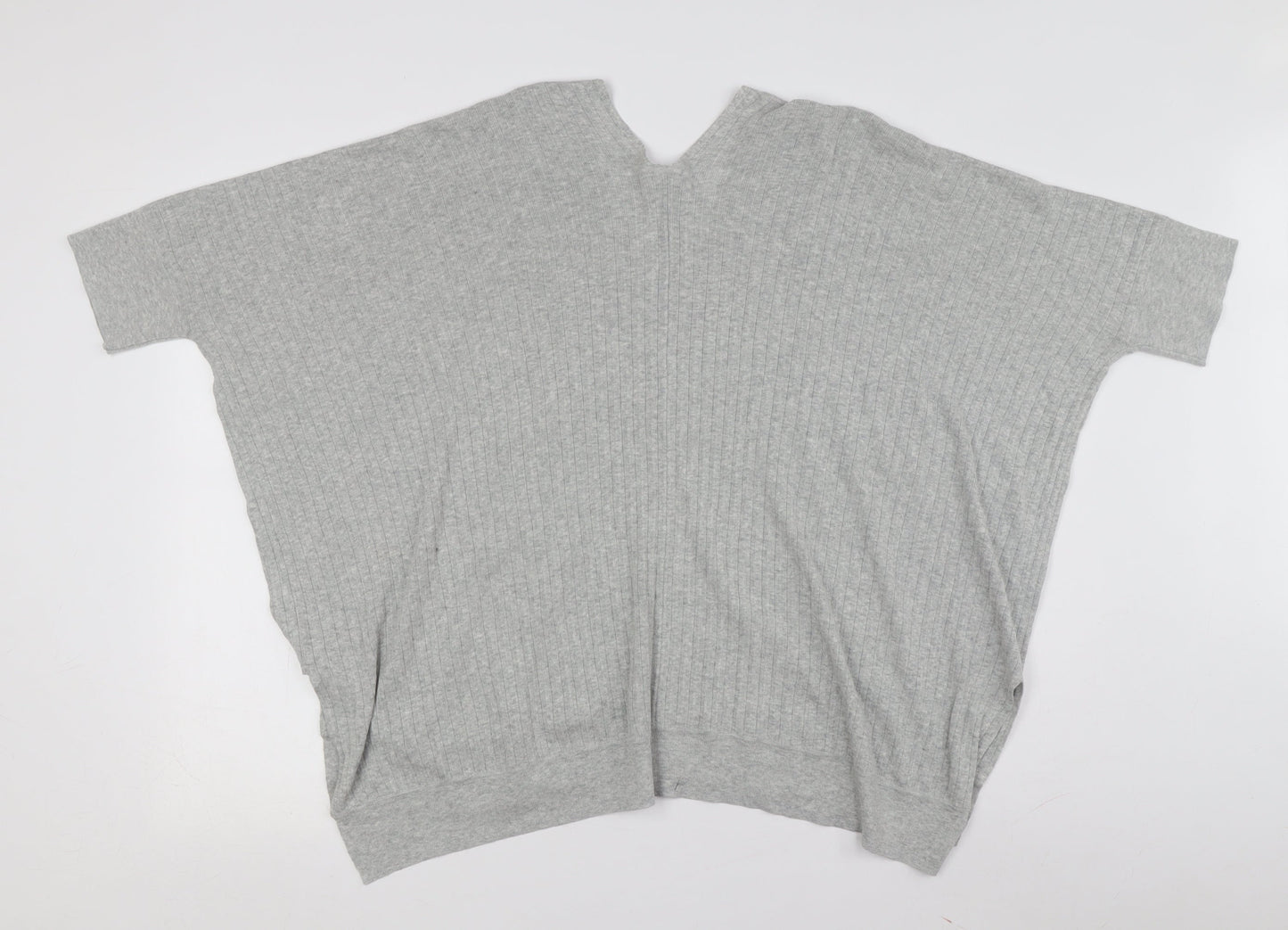 Cabi Women Grey V-Neck Relaxed T-Shirt, S, Casual Style