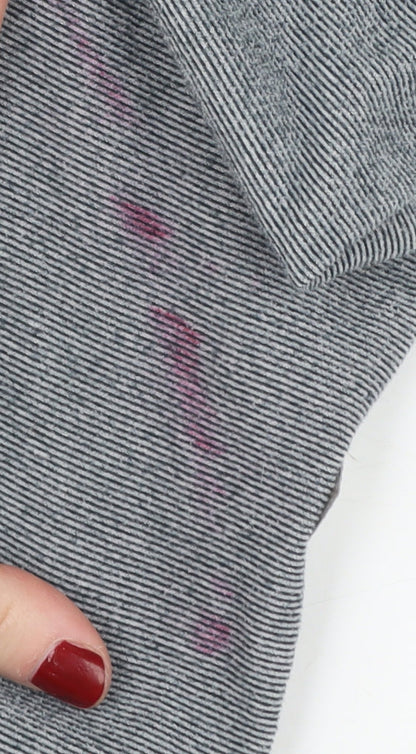 Close-up detail of Regatta boys’ grey 1/2 zip sweatshirt, size 10, years