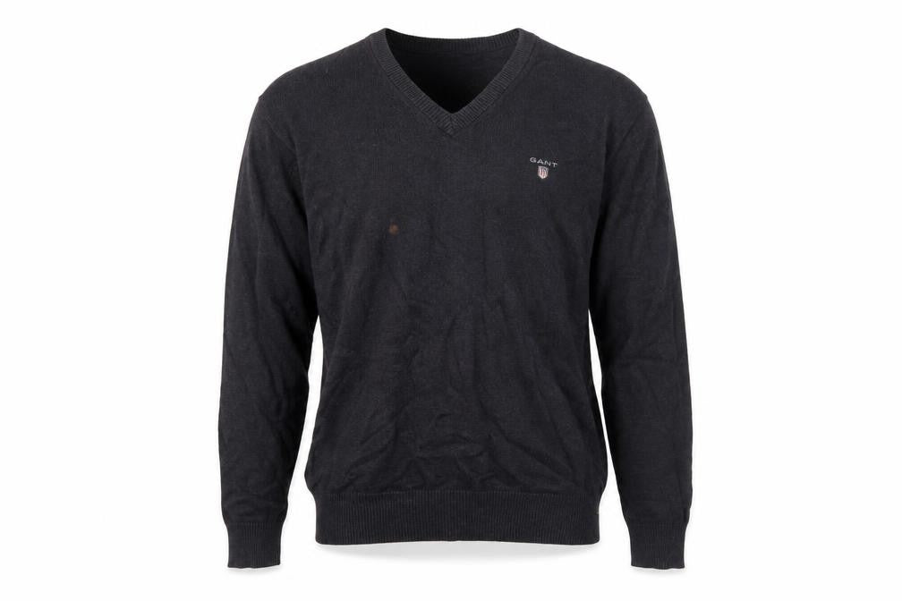 GANT Men's Black V-Neck Pullover - Size M