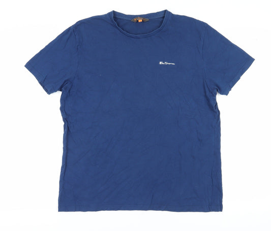 Ben Sherman Men's Blue T-shirt, size Large.