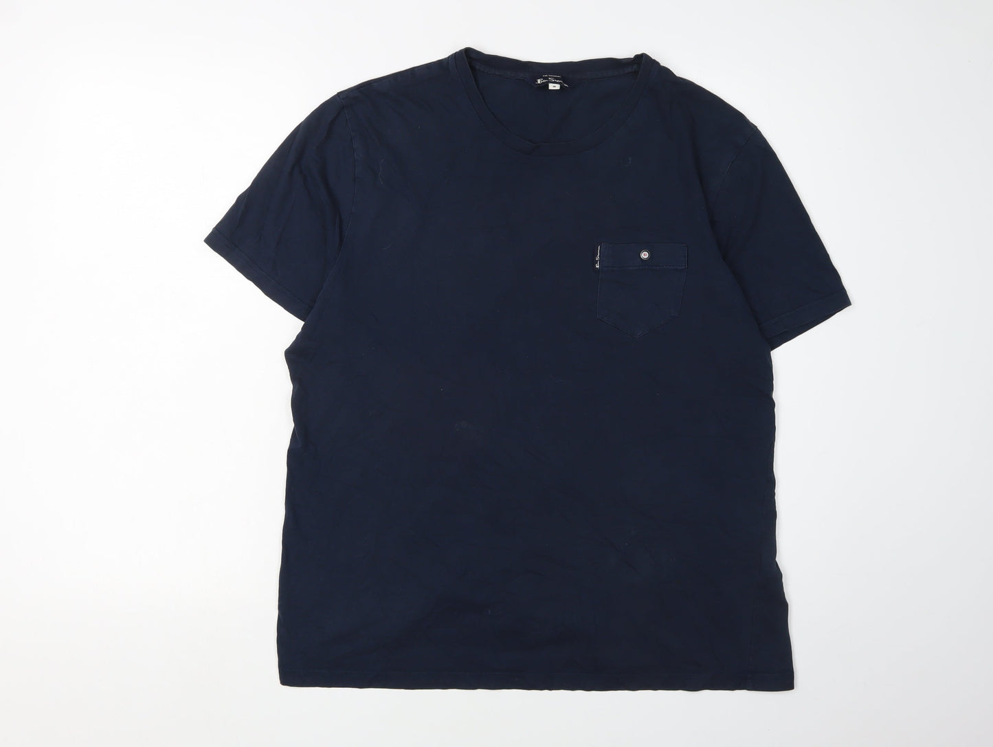 Ben Sherman Men's T-shirt, Size Medium.