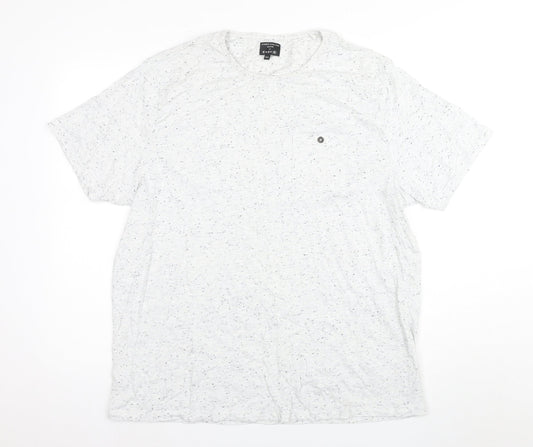 Easy Crafted Men's White 2XL Crew Neck T-Shirt
