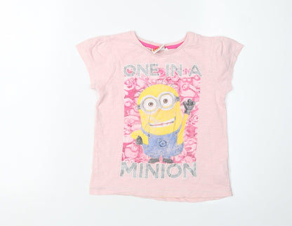 Front view of Despicable Me girls’ pink minions t-shirt 6-7 years