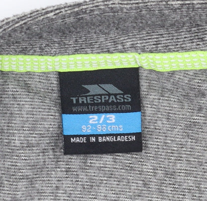Close-up detail of Trespass boys’ grey 1/4 zip sweatshirt, 2-3 years, regular fit