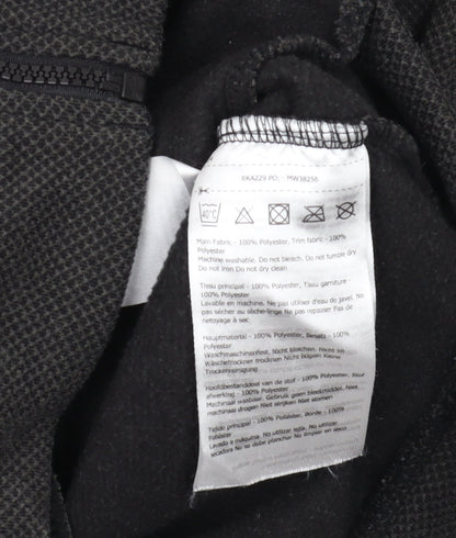 Brand and care label for Regatta boys’ black basic jacket 9-10 years outdoor casual