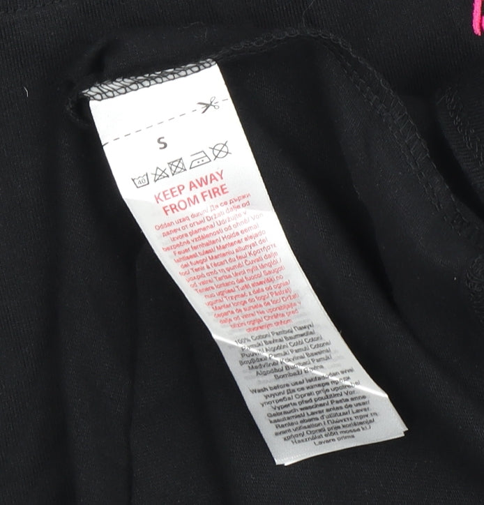 Brand and care label for Barbie girls’ black cotton t-shirt s logo graphic casual