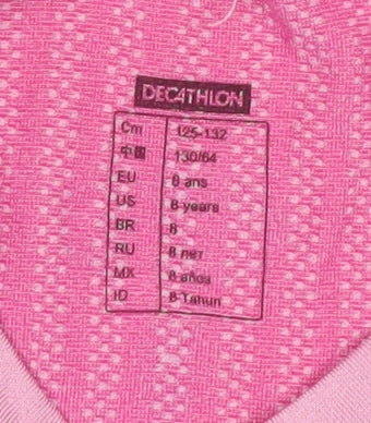 Close-up detail of Decathlon girls’ pink athletic t-shirt, 8 years, lightweight