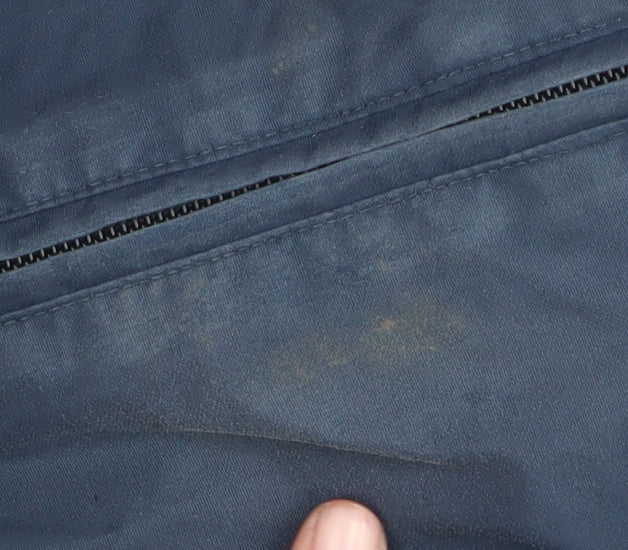 Close-up detail of Wedze boys’ blue snow pants 4 years skiing trousers