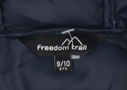 Brand and care label for Freedom Trail girls’ blue puffer jacket 9-10 years
