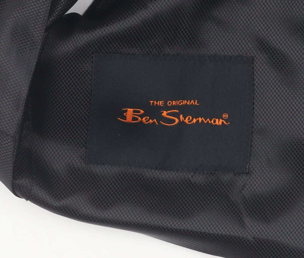 Ben Sherman Men's Black Waistcoat, size 38 Chest.