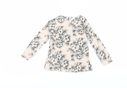 Brand and care label for Gap girls’ ivory floral t-shirt, 5 years, long sleeve