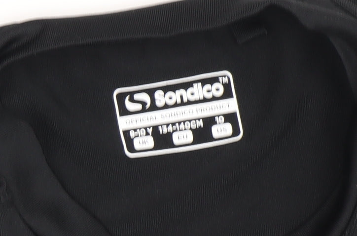 Close-up detail of Sondico boys’ black long sleeve active top 10 years