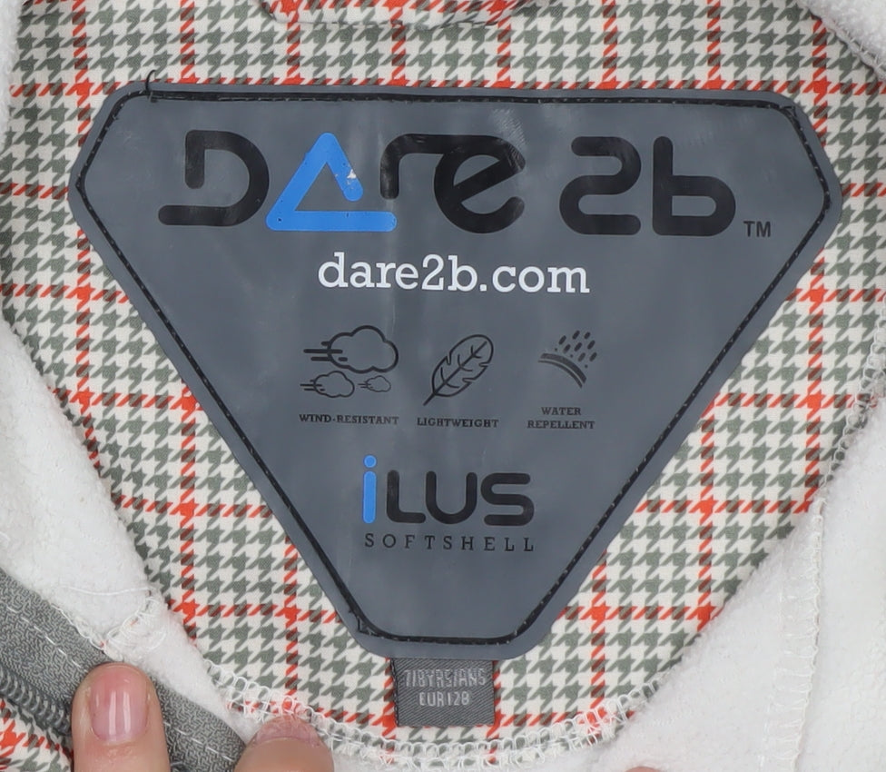 Brand and care label for Dare 2b girls’ grey softshell jacket 8 years wind-resistant