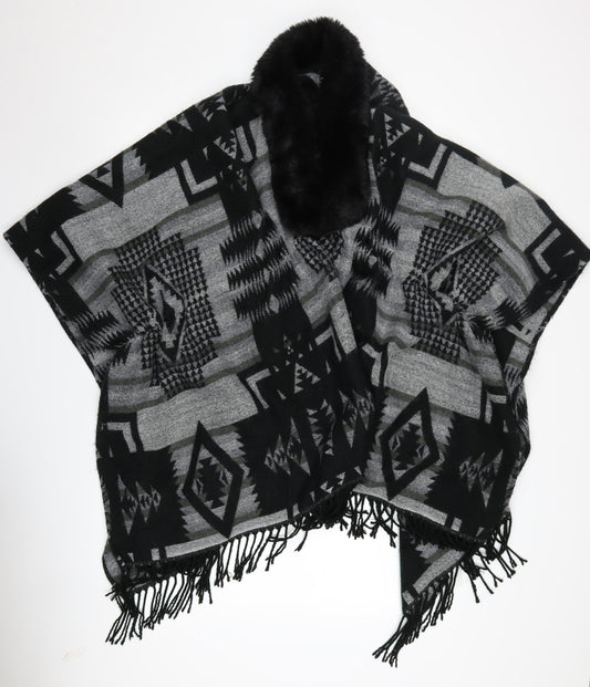 Quiz Women's Black Cape with Fur Trim - One Size
