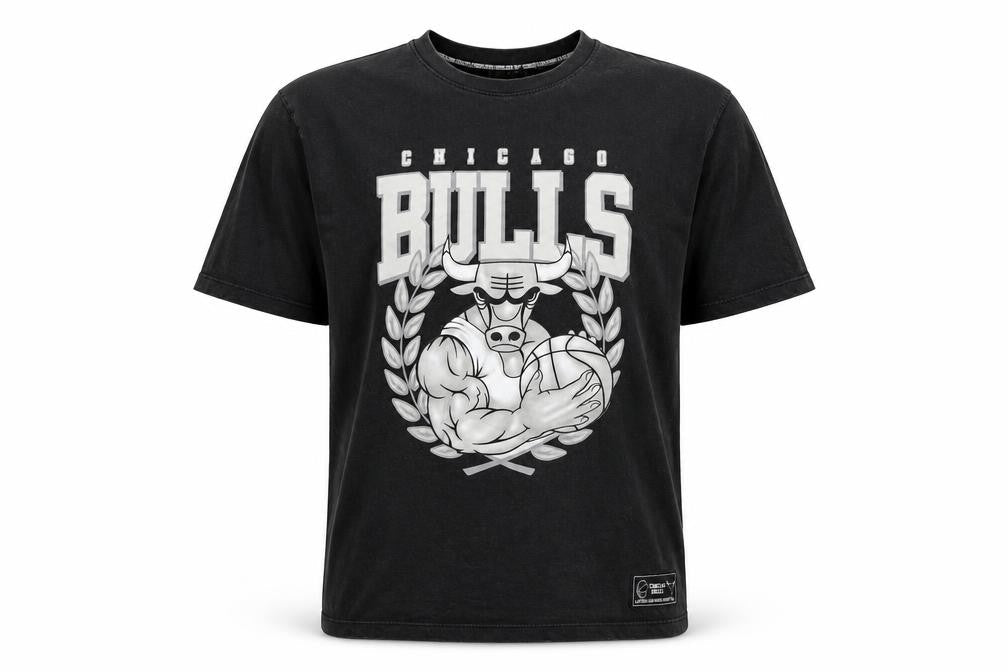 NBA Men's Black Chicago Bulls T-Shirt, L