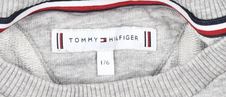 Close-up detail of Tommy Hilfiger boys’ grey logo sweatshirt -, size 16, casual