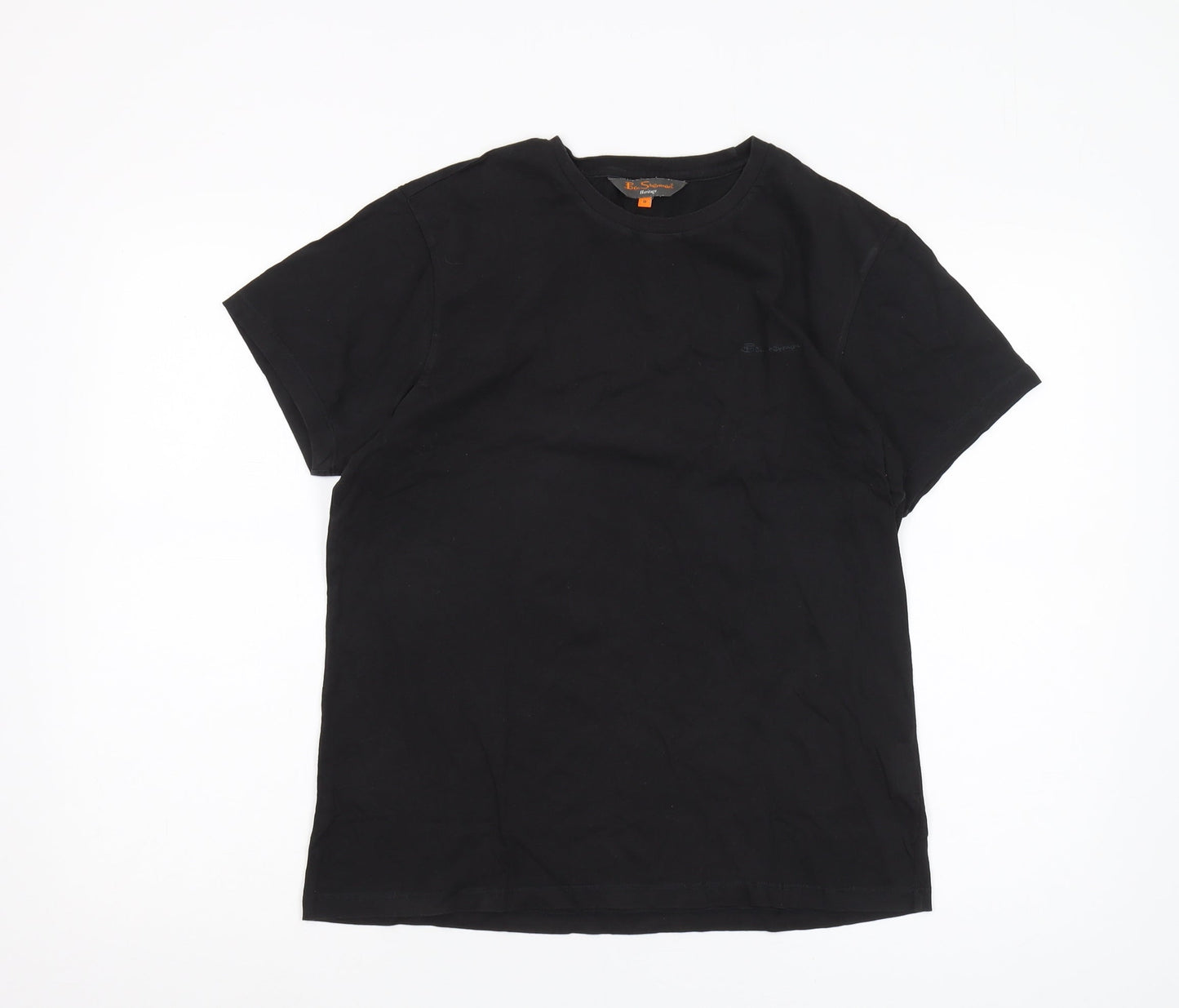 Ben Sherman T-shirt, size Medium.