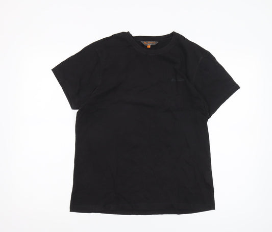 Ben Sherman T-shirt, size Medium.