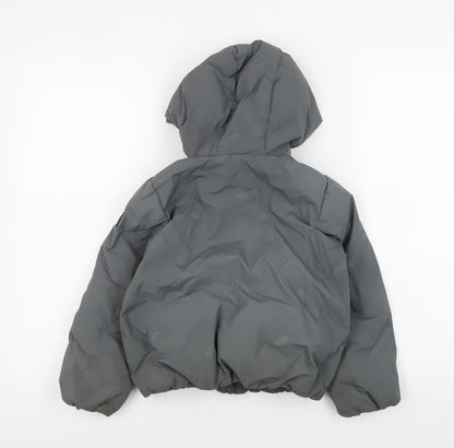 Back view of Tommy Hilfiger boys’ grey hooded puffer jacket, size 110