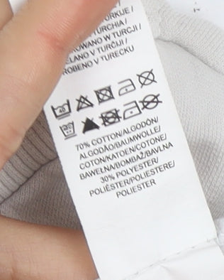 Preloved Disney White Women’s 2XS Pullover Mickey Mouse Sweatshirt - Label