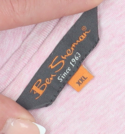 Ben Sherman Men's Pink T-shirt, Size 2XL.