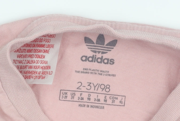 Close-up detail of Adidas girls’ pink t-shirt, 2-3 years, casual and comfy