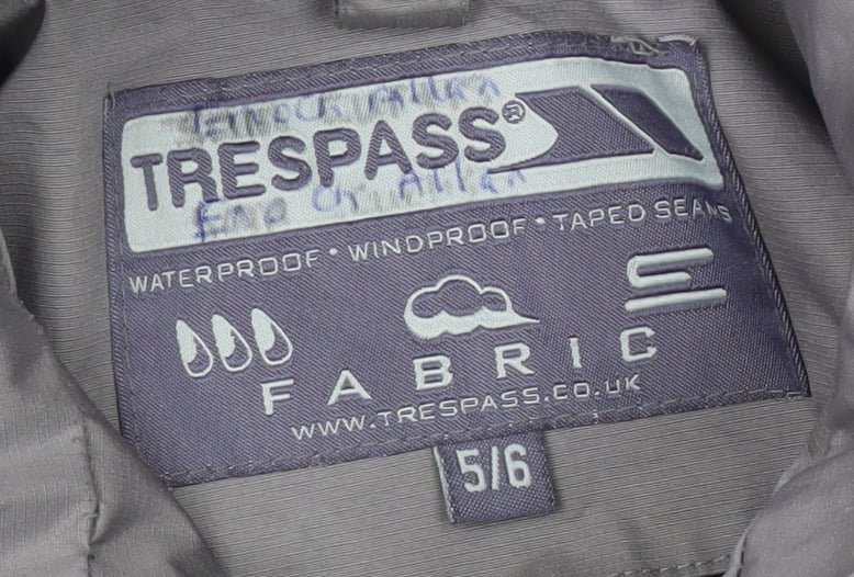 Brand and care label for Trespass boys’ grey black parka jacket 5-6 years winter