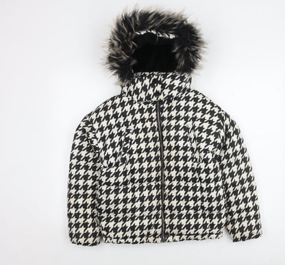 Additional front view of Next girls’' black white houndstooth puffer jacket 11y