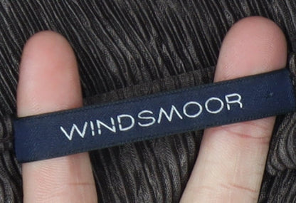Windsmoor Women's Black Long Sleeve V-Neck Top
