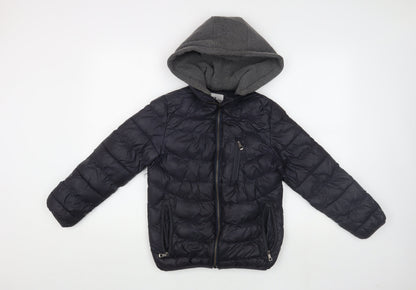 Additional front view of Z&Y Fashion boys’ black puffer jacket with hood 12 years