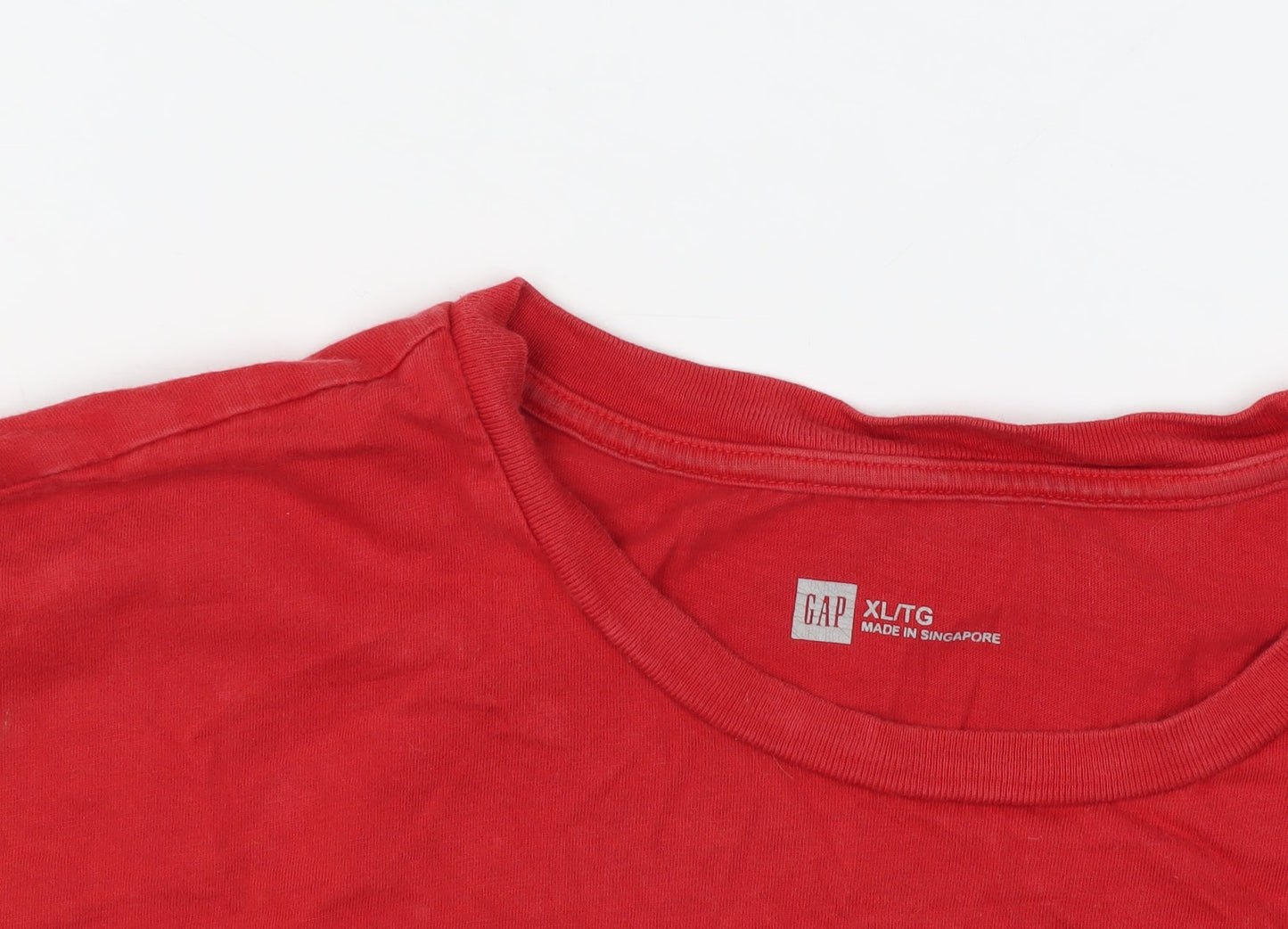 GAP Men's Red Graphic Print XLT T-Shirt