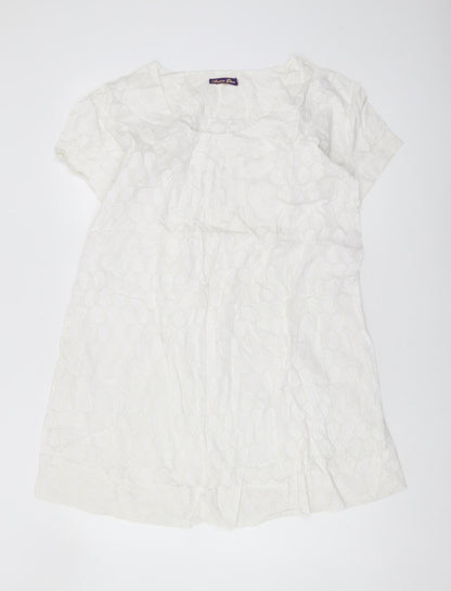 Aruna Devi Women's White Cotton Short Sleeve Top