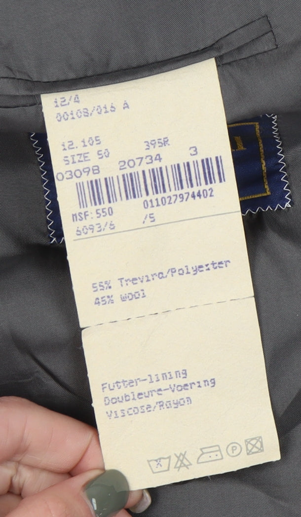 Baumler Men's suit jacket size 40.