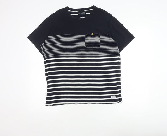 Shore Leave Unisex Black Striped Cotton T-Shirt M