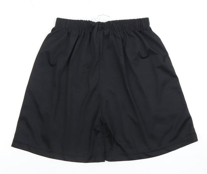 Back view of Puma boys’ black athletic shorts 176 black