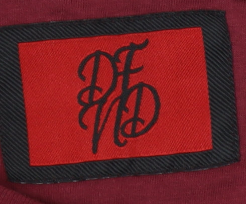 DFND Men's Red Crew Neck T-Shirt, Size M